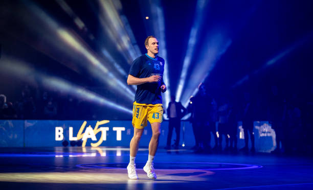 的背景下 的背景下